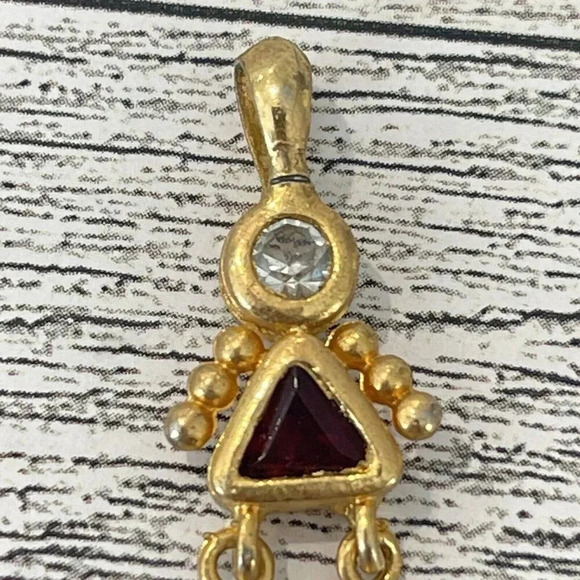 Vintage VTG Gold Tone Birthstone Girl Pendant July Or January Red Birthstone - Picture 2 of 6